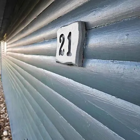 Bo I Vandkanten Pa Avernako Faaborg
