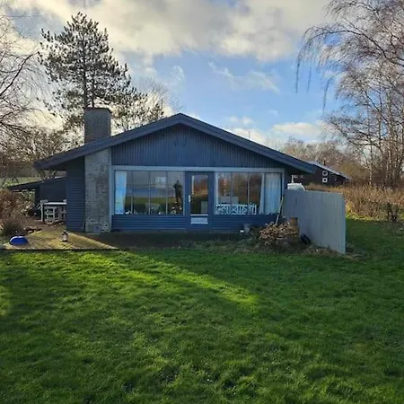 Bo I Vandkanten Pa Avernako Сasa de vacaciones Fåborg