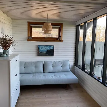 Bo I Vandkanten På Avernakø Feriehus *