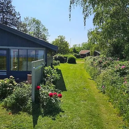 Bo I Vandkanten Pa Avernako Casa vacanze *