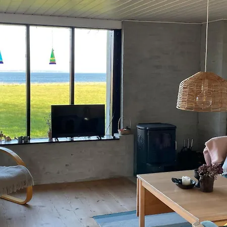 Bo I Vandkanten På Avernakø Feriehus Faaborg