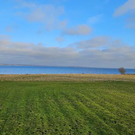 Bo I Vandkanten Pa Avernako Casa vacanze *