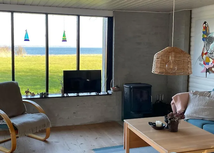 Bo I Vandkanten Pa Avernako بيت للعطل فابورغ